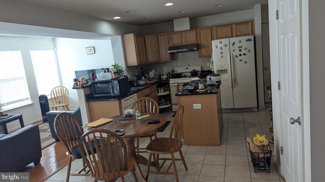 271 EVELYN AVE, Hamilton, NJ 08619