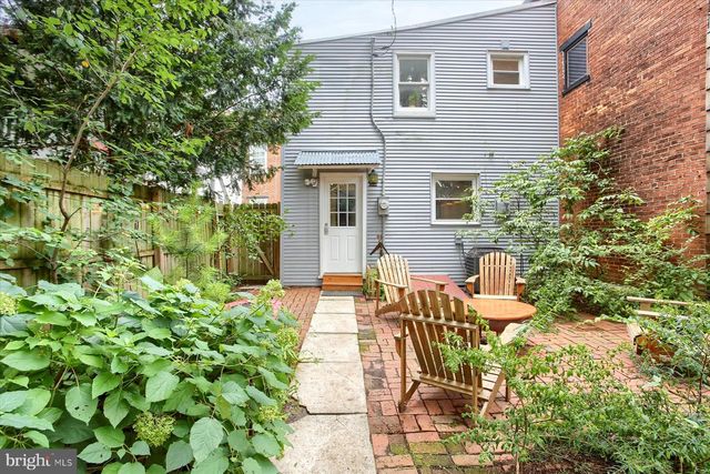 308 E MAIN ST, Mechanicsburg, PA 17055