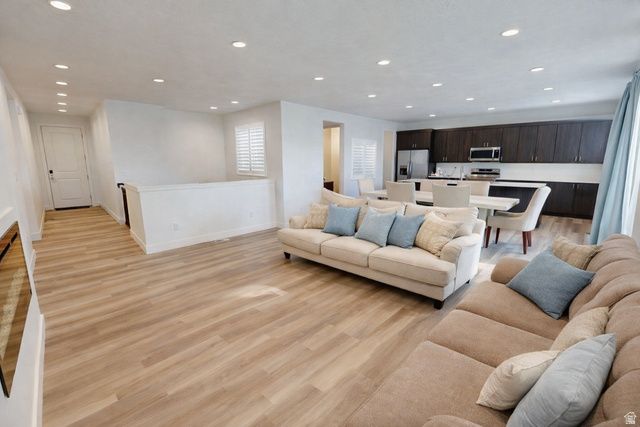 3892 S TREASURE ISLE RD, West Valley City, UT 84119