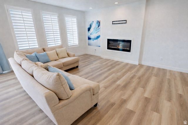 3892 S TREASURE ISLE RD, West Valley City, UT 84119