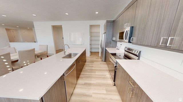 3892 S TREASURE ISLE RD, West Valley City, UT 84119