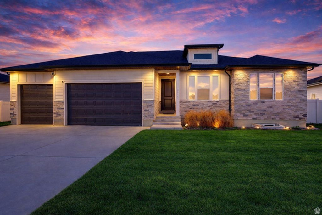 3892 S TREASURE ISLE RD, West Valley City, UT 84119