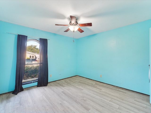 4316 Woodbluff Drive, Mesquite, TX 75150