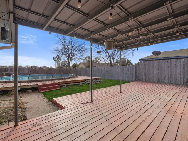 4316 Woodbluff Drive, Mesquite, TX 75150