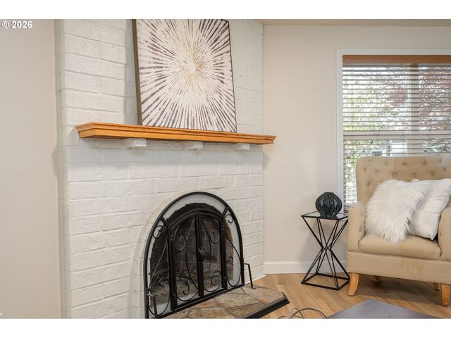 1452 Ne CENTURION Dr, Gresham, OR 97030