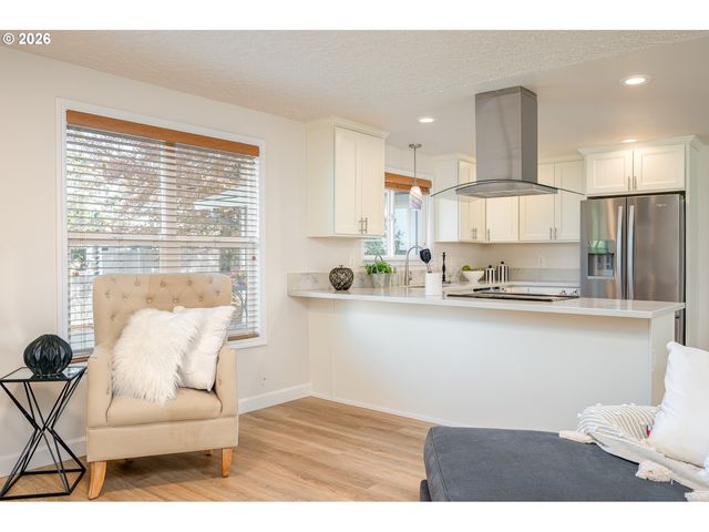 1452 Ne CENTURION Dr, Gresham, OR 97030