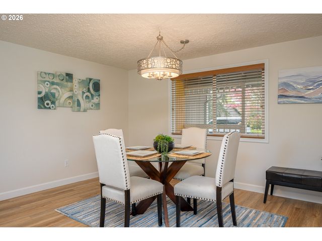 1452 Ne CENTURION Dr, Gresham, OR 97030