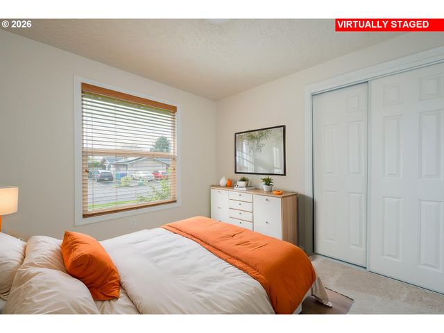 1452 Ne CENTURION Dr, Gresham, OR 97030