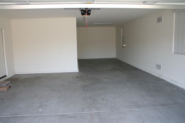 10765 W BRONCO Trail, Peoria, AZ 85383