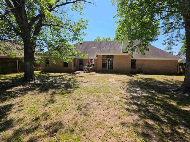 5570 PATSY CIR W, Memphis, TN 38125