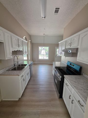 5570 PATSY CIR W, Memphis, TN 38125