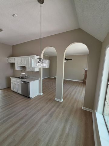 5570 PATSY CIR W, Memphis, TN 38125