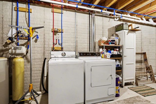 23649 Nora Street, Elkhart, IN 46516