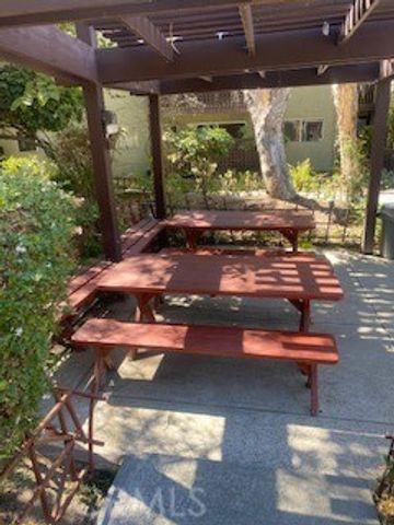 5840 Benner 103, Los Angeles, CA 90042