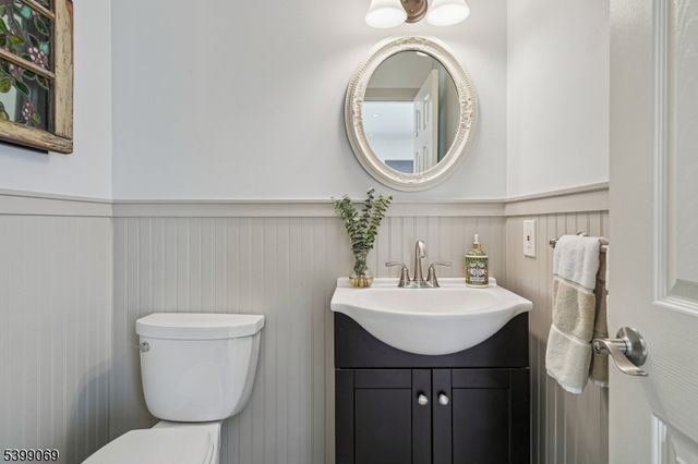 51 Mill Pond Rd 51, Woodland Park, NJ 07424