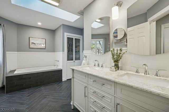 51 Mill Pond Rd 51, Woodland Park, NJ 07424