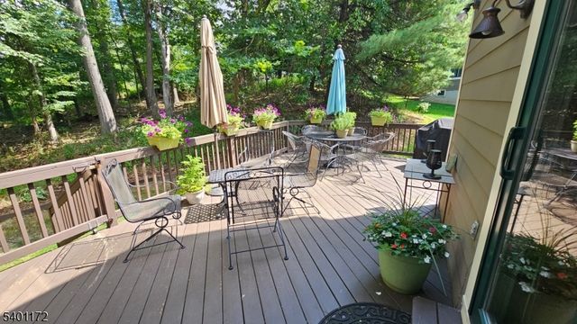 51 Mill Pond Rd 51, Woodland Park, NJ 07424