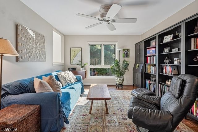 51 Mill Pond Rd 51, Woodland Park, NJ 07424