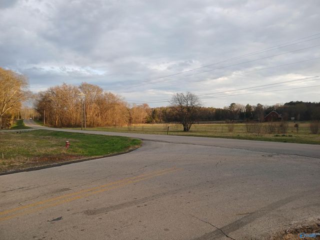 26 Sharpford Road, Somerville, AL 35670