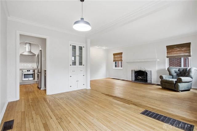 235 Claranna Avenue, Oakwood, OH 45419