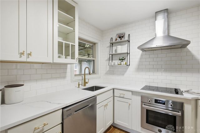 235 Claranna Avenue, Oakwood, OH 45419