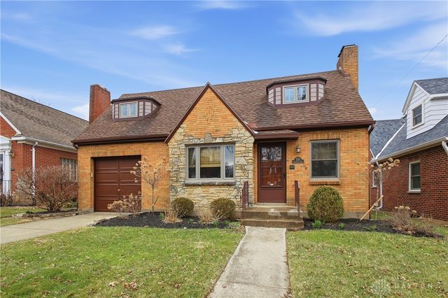 235 Claranna Avenue, Oakwood, OH 45419