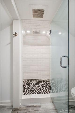 235 Claranna Avenue, Oakwood, OH 45419