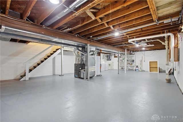 235 Claranna Avenue, Oakwood, OH 45419