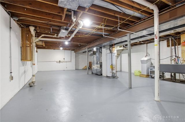 235 Claranna Avenue, Oakwood, OH 45419