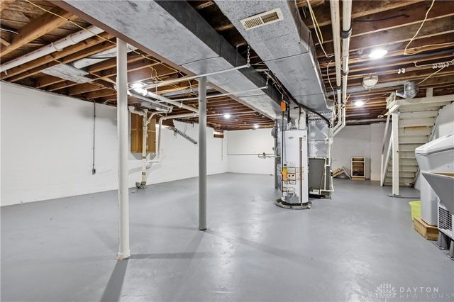 235 Claranna Avenue, Oakwood, OH 45419