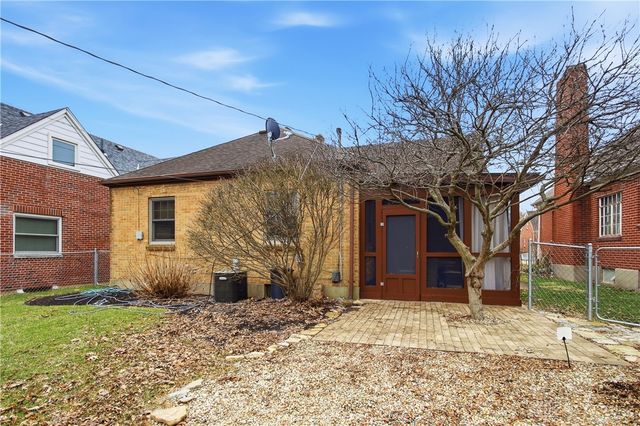 235 Claranna Avenue, Oakwood, OH 45419