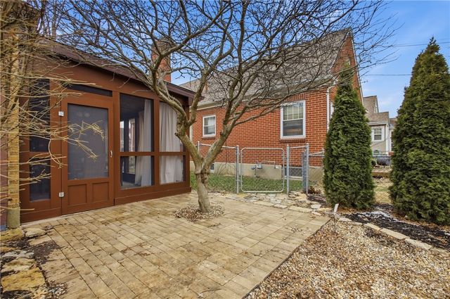 235 Claranna Avenue, Oakwood, OH 45419