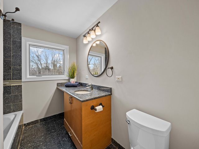 105 E ELAINE Circle, Prospect Heights, IL 60070