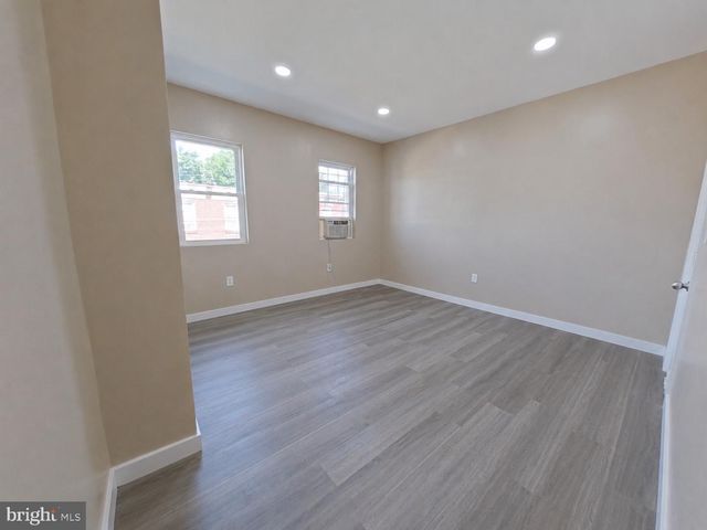 3019 D ST, Philadelphia, PA 19134