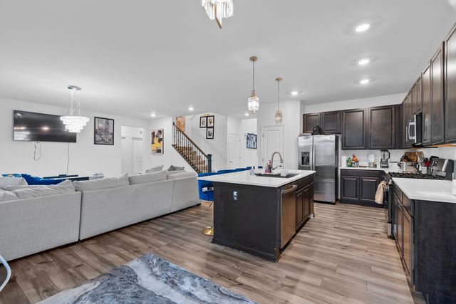 668 Braemore Lane, Yorkville, IL 60560