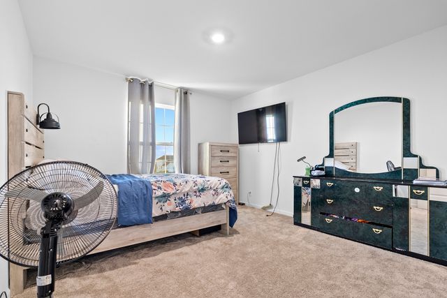 668 Braemore Lane, Yorkville, IL 60560