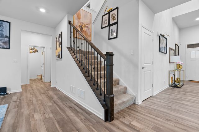 668 Braemore Lane, Yorkville, IL 60560