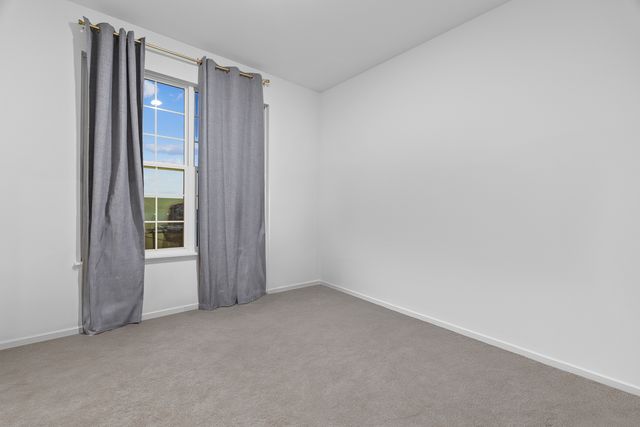 668 Braemore Lane, Yorkville, IL 60560