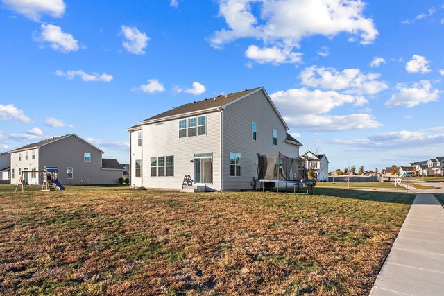 668 Braemore Lane, Yorkville, IL 60560