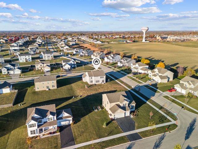 668 Braemore Lane, Yorkville, IL 60560