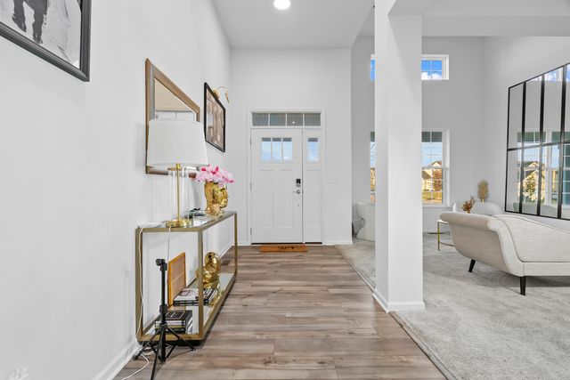 668 Braemore Lane, Yorkville, IL 60560