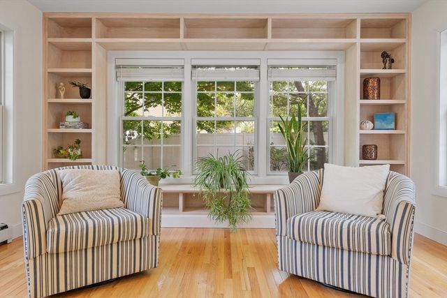230 Harrington Ave, Concord, MA 01742