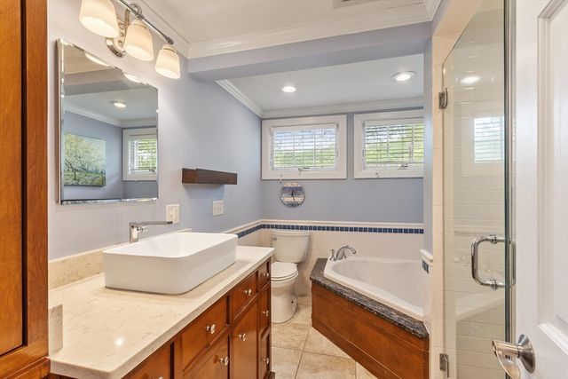 230 Harrington Ave, Concord, MA 01742