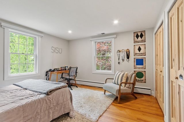 230 Harrington Ave, Concord, MA 01742