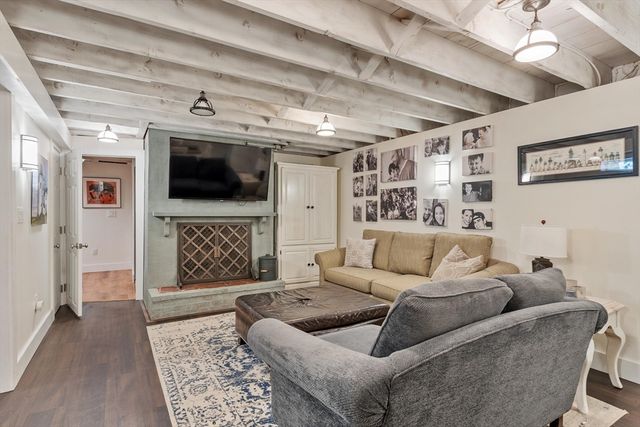 230 Harrington Ave, Concord, MA 01742