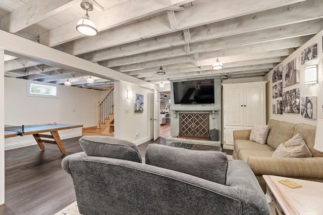 230 Harrington Ave, Concord, MA 01742