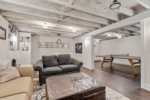230 Harrington Ave, Concord, MA 01742