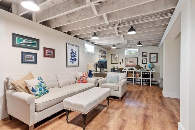 230 Harrington Ave, Concord, MA 01742