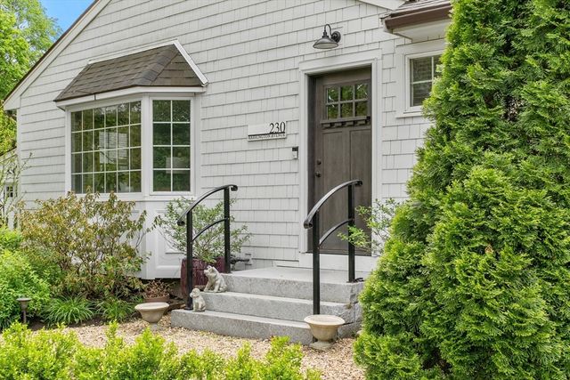 230 Harrington Ave, Concord, MA 01742