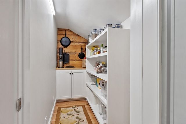 230 Harrington Ave, Concord, MA 01742